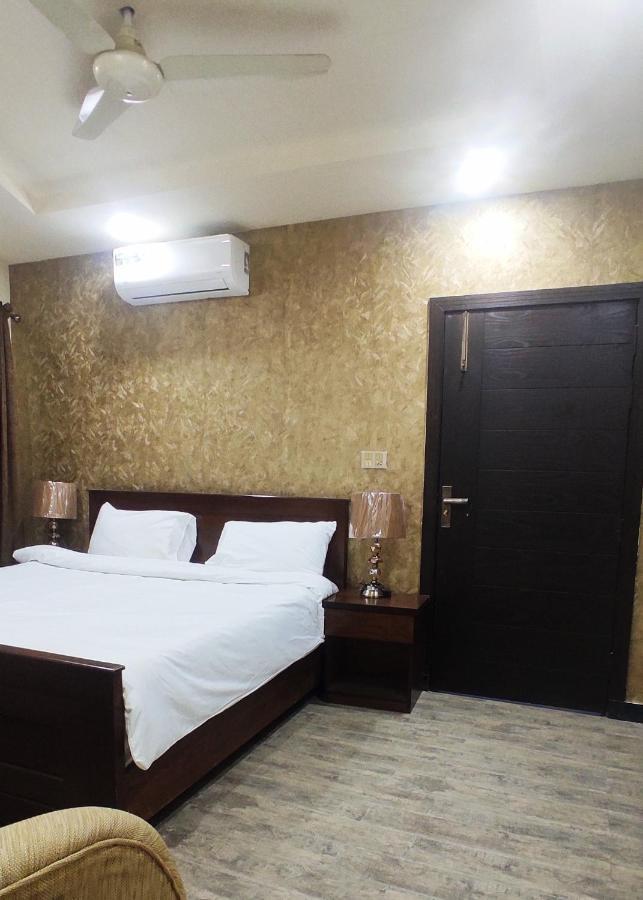 Hotel Daffodils Rawalpindi Esterno foto