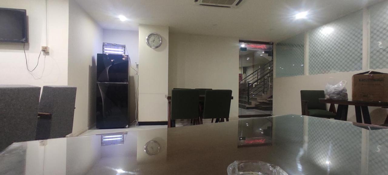 Hotel Daffodils Rawalpindi Esterno foto